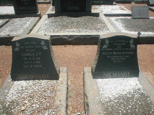 NIEMANDT Cornelius J.P. 1891-1966 &amp; Aletta Martha Catharina LOUWRENS  1837-1983