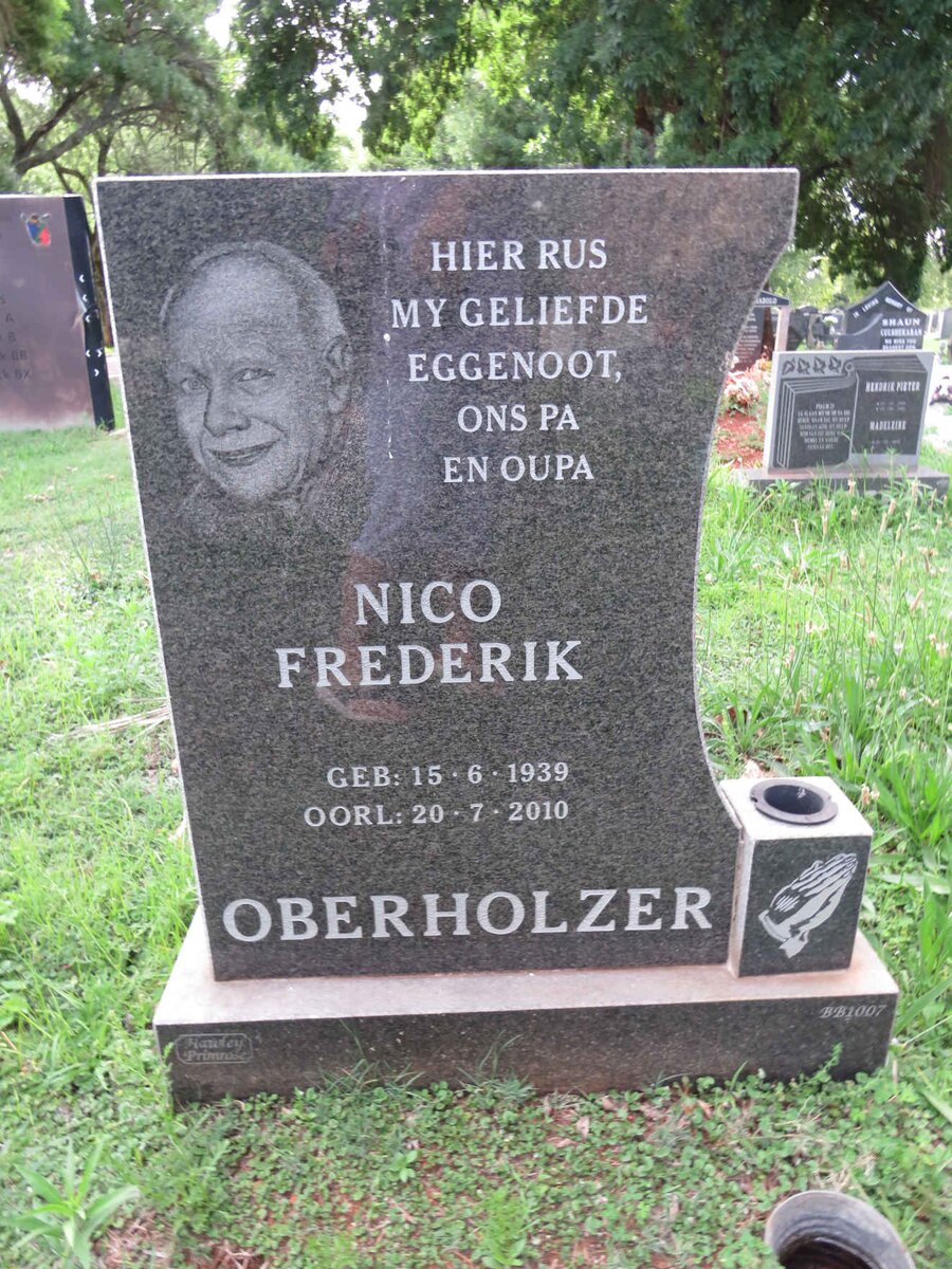 OBERHOLZER Nico Frederik 1939-2010