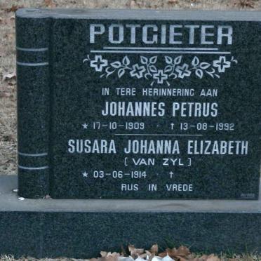 POTGIETER Johannes Petrus 1909-1992 &amp; Susara Johanna Elizabeth VAN ZYL 1914-