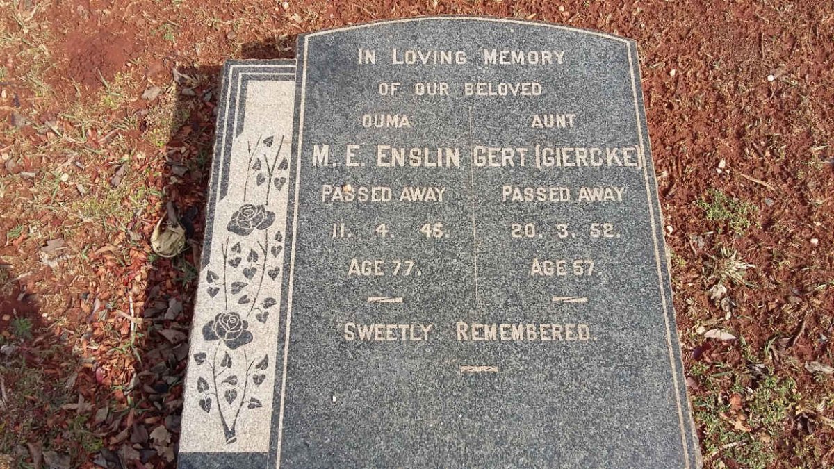 ENSLIN M.E. -1946 :: GIERCKE Gert -1952