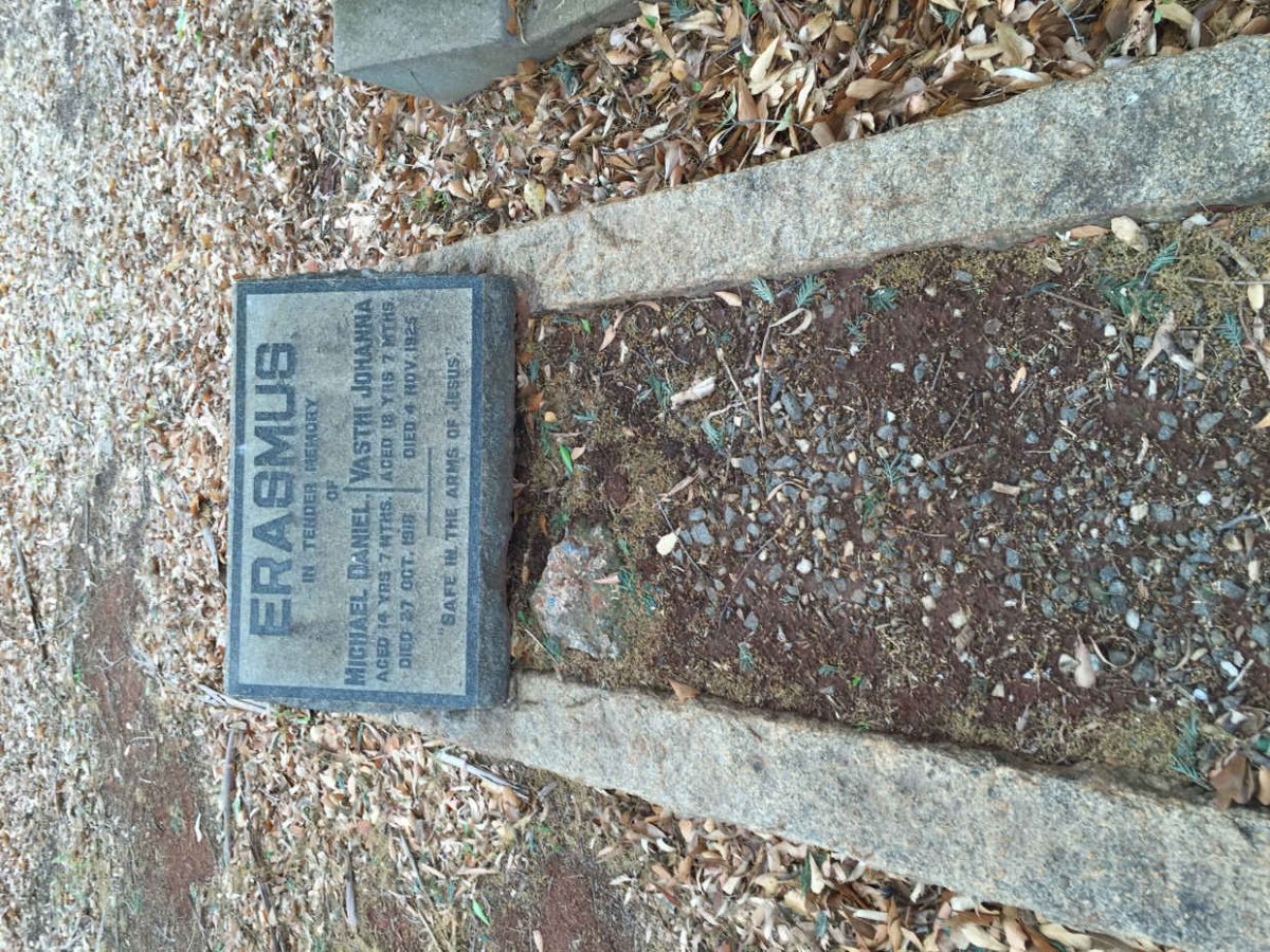 ERASMUS Michael Daniel -1918 :: ERASMUS Vasthi Johanna -1925