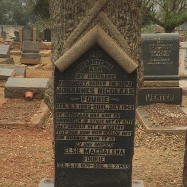 FOURIE Johannes Nicolaas 1863-1942 &amp; Elsie Magdalena 1871-1955