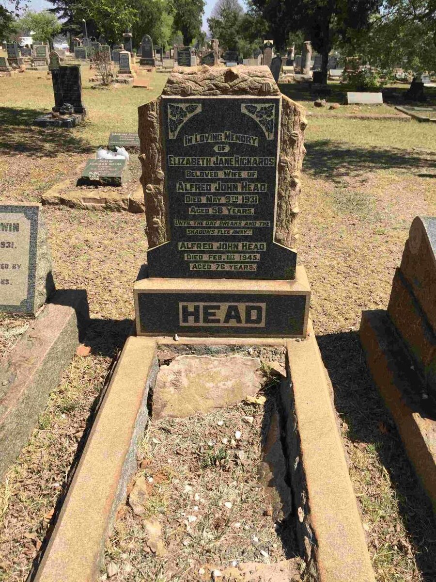 HEAD Alfred John -1945 &amp; Elizabeth Jane Richards -1931