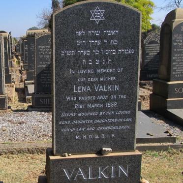 V - Vanne :: Surnames - V