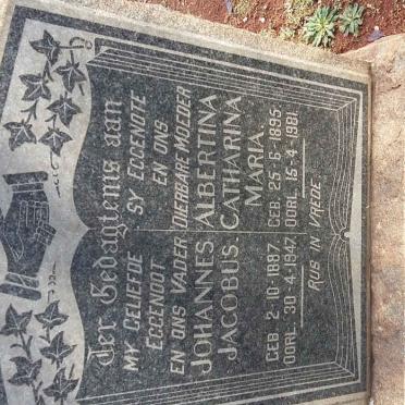 KORTSEN Johannes Jacobus 1887-1947 &amp; Albertina Catharina Maria 1895-1981