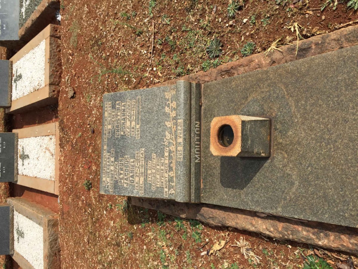 MOUTON Petrus Jacobus Daniel 1896-1947 &amp; Christina Johanna JACOBS 1902-