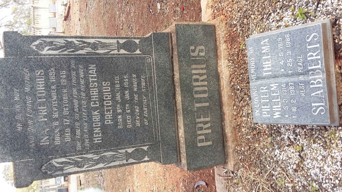 PRETORIUS Hendrik Christian 1890-1955 &amp; Ina 1895-1946 :: SLABBERTS Pieter Willem 1914-1987 &amp; Thelma 1919-1988