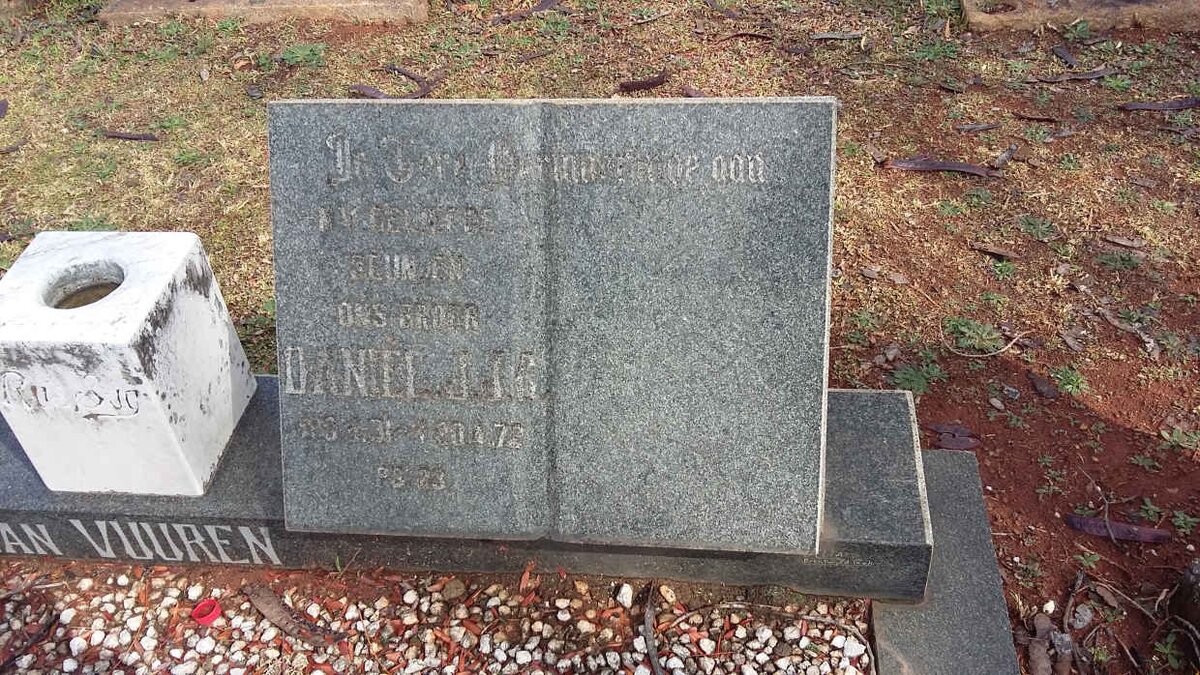 VUUREN Daniel J.J.B., van 1931-1972