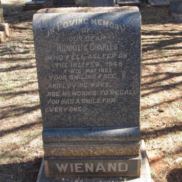 WIENAND Ronnie -1945 :: WIENAND Charles -1952