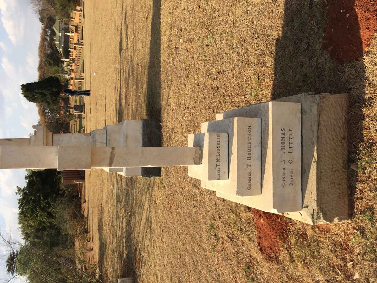 McLOUGHLIN T. -1901 :: ROBERTSON T. -1901 :: THOMAS J. -1901 :: LITTLE C. -1901