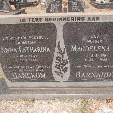 BARNARDT Magdelena E. 1919-1988 :: HANEKOM Anna Catharina 1942-1980