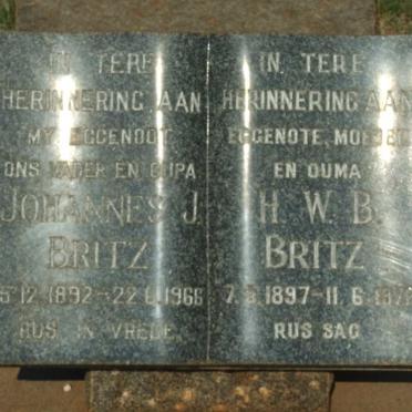 BRITZ Johannes J. 1892-1966 &amp; H.W.B. 1897-19??