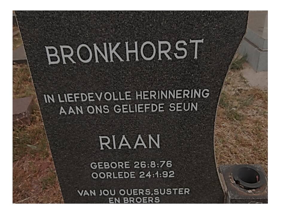 BRONKHORST Riaan 1976-1992