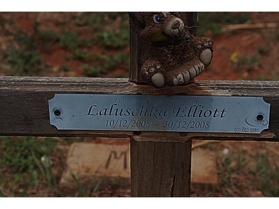 ELLIOTT Laluschka 2008-2008