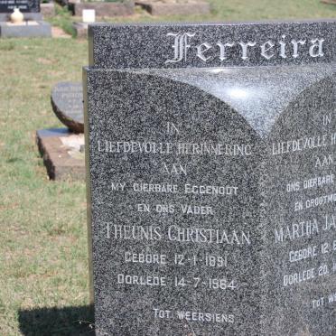 FERREIRA Theunis Christiaan 1891-1964 &amp; Martha Jacomina 1896-1974