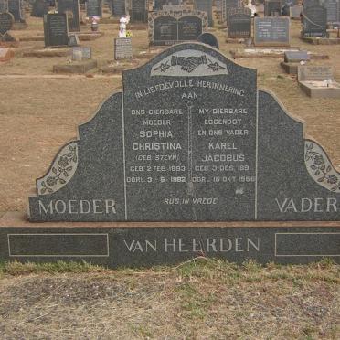 HEERDEN Karel Jacobus, van 1891-1956 &amp; Sophia Christina STEYN 1893-1982