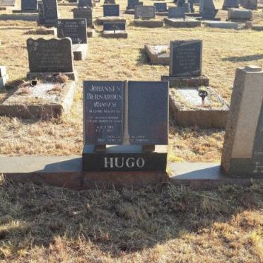 HUGO Johannes Bernardus 19?4-1977 :: HUGO Anna Cicilia Francina nee KEMPEN -1953