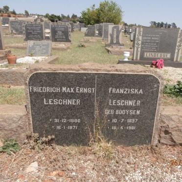 LESCHNER Friedrich Max Ernst 1886-1971 &amp; Franziska BOOYSEN 1897-1981