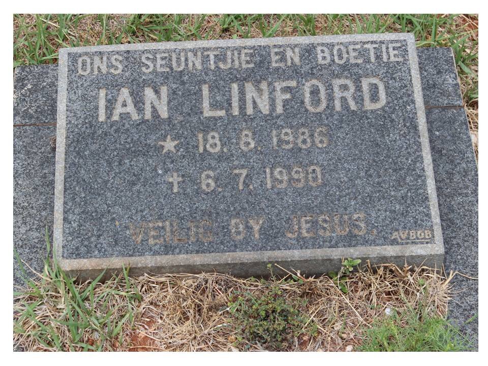 LINFORD Ian 1986-1990