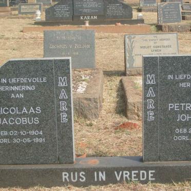 MARÉ Nicolaas Jacobus 1904-1991 &amp; Petronella Johanna 1908-1997