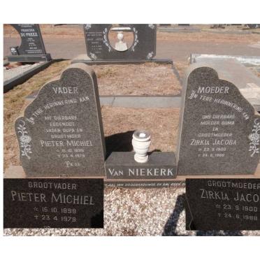NIEKERK Pieter Michiel, van 1899-1979 &amp; Zirkia Jacoba 1900-1988