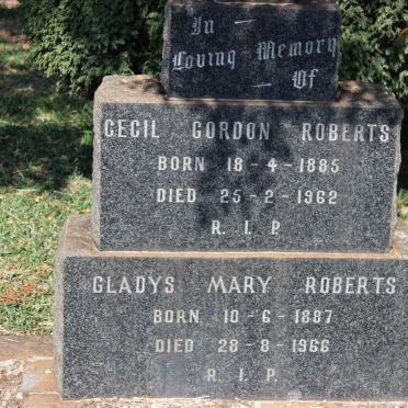 ROBERTS Cecil Gordon 1885-1962 &amp; Gladys Mary 1887-1966