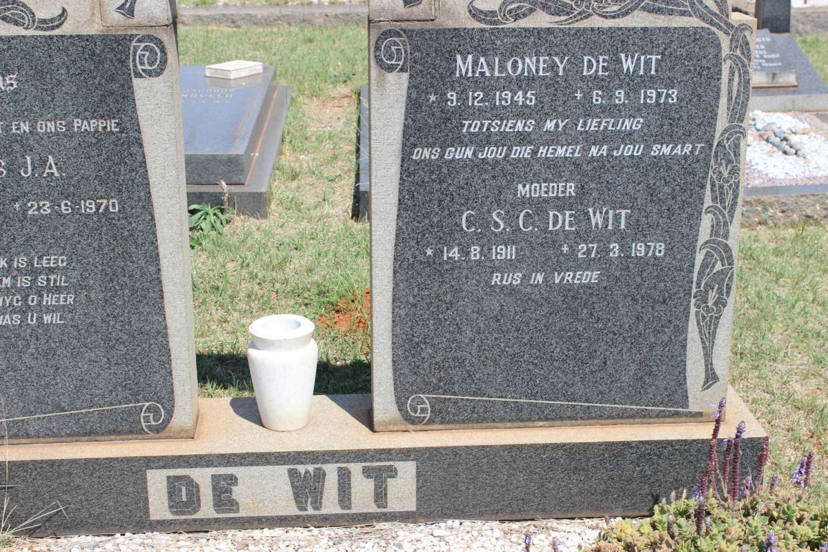 WIT Andries J.A., de 1906-1970 :: WIT C.S.C., de 1911-1978 :: DE WIT Maloney 1945-1973