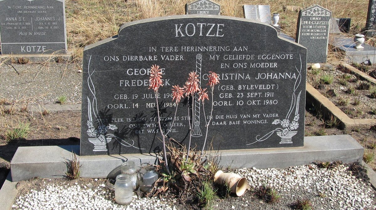 KOTZE George Frederick 1908-1984 &amp; Christina Johanna BYLEVELDT 1911-1980