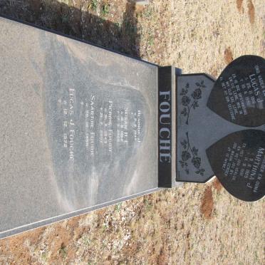 FOUCHE Lucas J. 1916-1992 &amp; Marthina J. 1929-1991