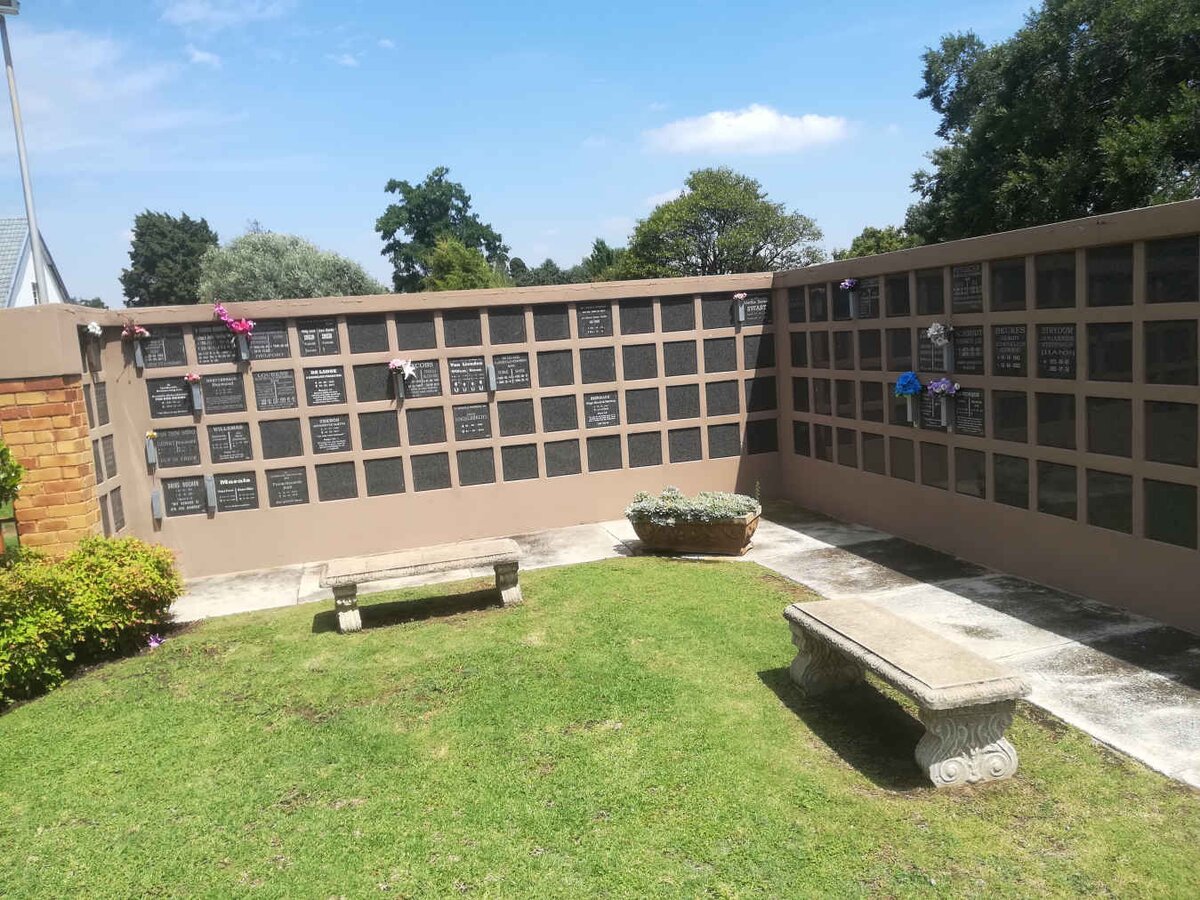 2. NH Kerk Nigel Gedenkmuur