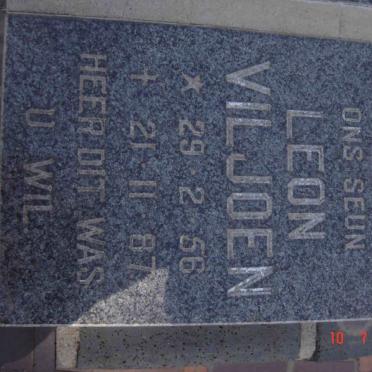VILJOEN Leon 1956-1987