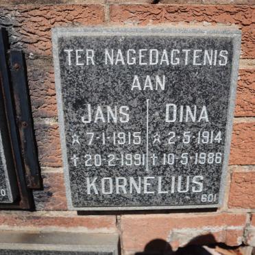 KORNELIUS Jans 1915-1991 &amp; Dina 1914-1986