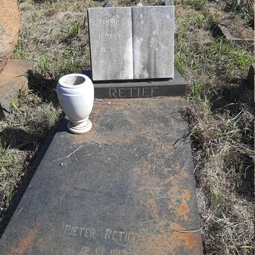 RETIEF Elizabeth C.P. nee PEDDER 1888-1973 :: RETIEF Pieter 1913-2003