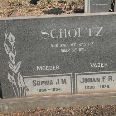 SCHOLTZ Johan F.R. 1898-1976 & Sophia J.M. 1904-1954
