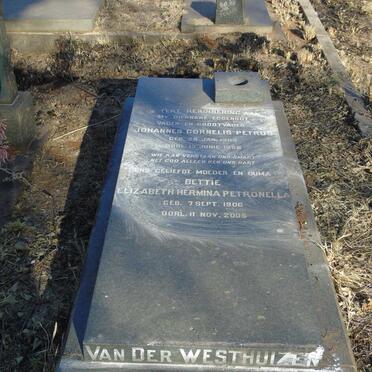 WESTHUIZEN Johannes Cornelis Petrus, van der 1904-1958 & Elizabeth Hermina Petronella 1906-2005_1