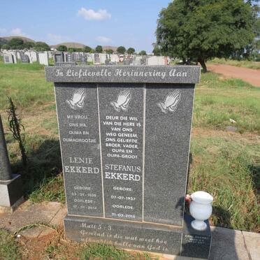 EKKERD Stefanus 1937-2015 & Lenie 1939-2014