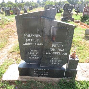 GROBBELAAR Johannes Jacobus 1955-2017 & Petro Johanna 1957- 
