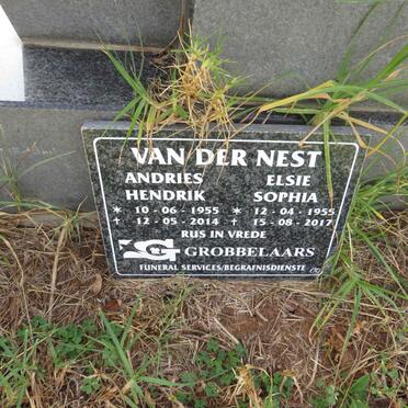 NEST Andries Hendrik, van der 1955-2014 & Elsie Sophia 1955-2017