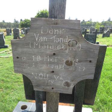 TONDER Danie, van 1973-2017