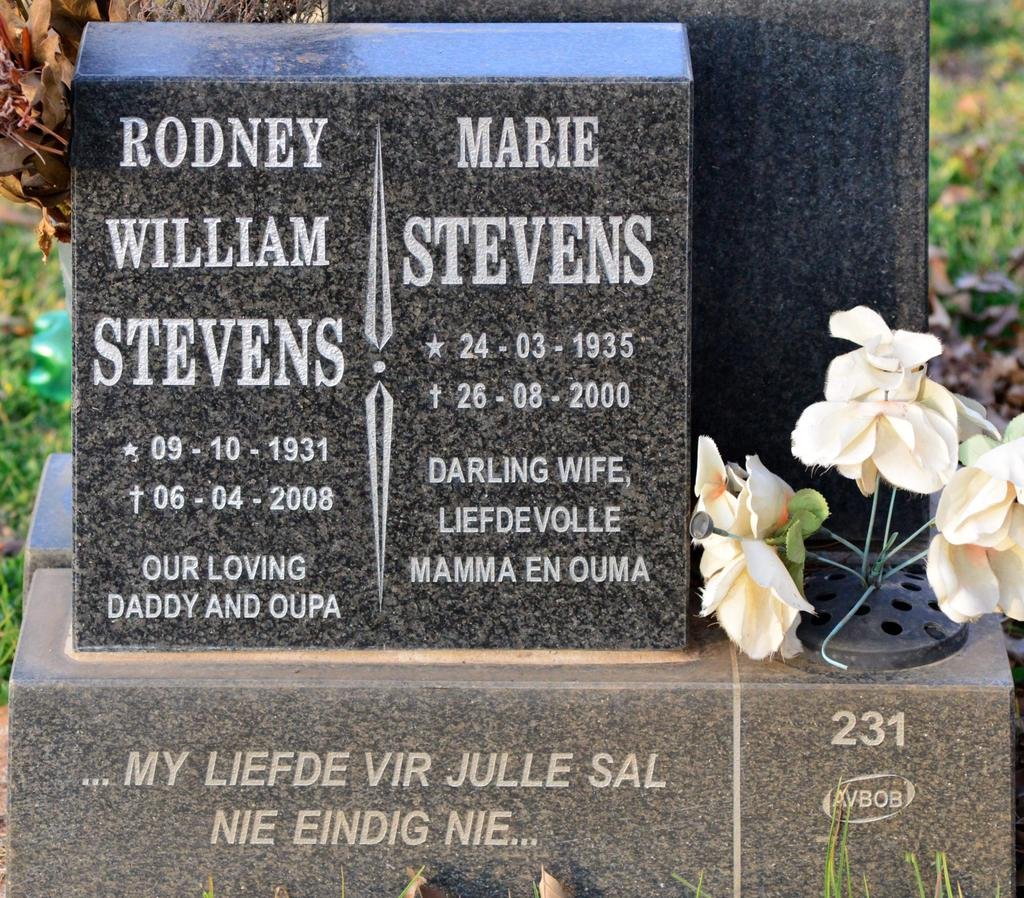 STEVENS Rodney William 1931-2008 &amp; Marie 1935-2000