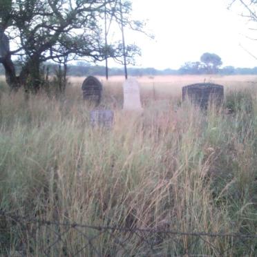 Gauteng, PRETORIA district, Schurveberg 488, farm cemetery