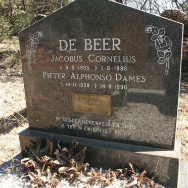 BEER Jacobus Cornelius, de 1905-1990 :: DAMES Pieter Alphonso 1938-1990 :: DE BEER Jacoba Stephina nee DAMES 1911-1999