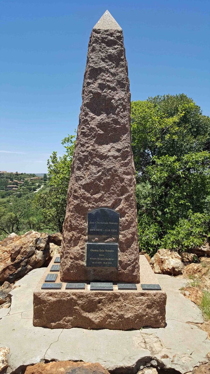 1. SMUTS memorial / gedenksteen