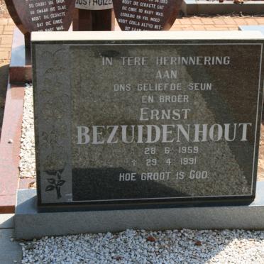 BEZUIDENHOUT Ernst 1959-1991