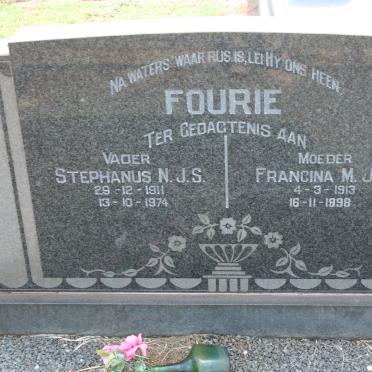 FOURIE Stephanus N.J.S. 1911-1974 &amp; Francina M.J. 1913-1998