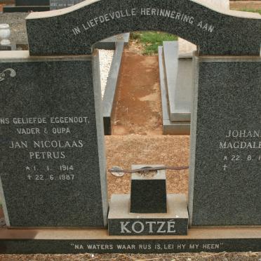 KOTZÉ Jan Nicolaas Petrus 1914-1987 &amp; Johanna Magdalena 1914-