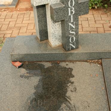 ROBINSON Albert 1919-1990 &amp; Miemie 1916-1969