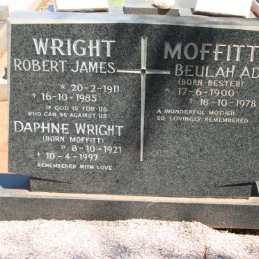 WRIGHT Robert James 1911-1985 :: MOFFITT Beulah Ada nee BESTER 1900-1978 :: WRIGHT Daphne nee MOFFITT 1921-1997