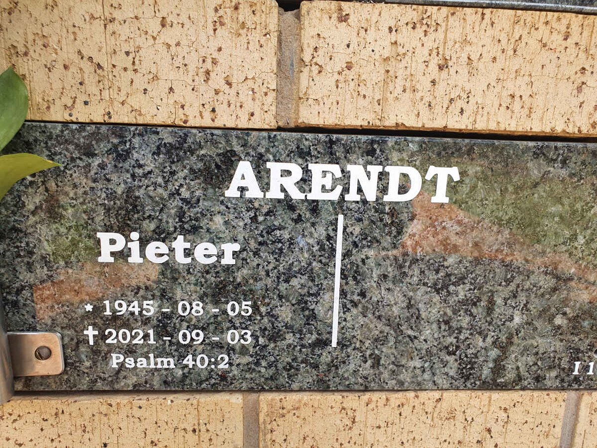 ARENDT Pieter 1945-2021