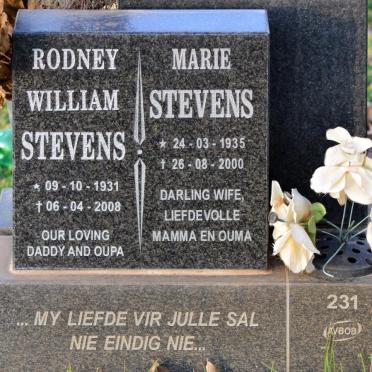 STEVENS Rodney William 1931-2008 &amp; Marie 1935-2000